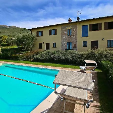 Agriturismo In The Hills, Private Terrace, Swimming Pool And Beautiful View Trevi